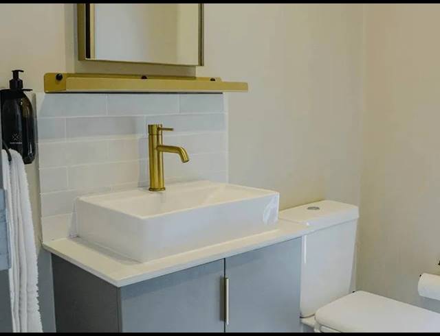 BEDROOM STUDIO APARTMENT FOR SALE IN SANDOWN
